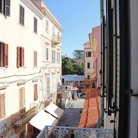 - Residenza Del Centro *