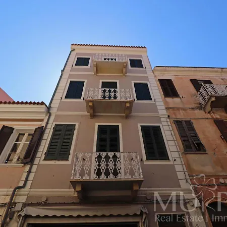 - Residenza Del Centro *